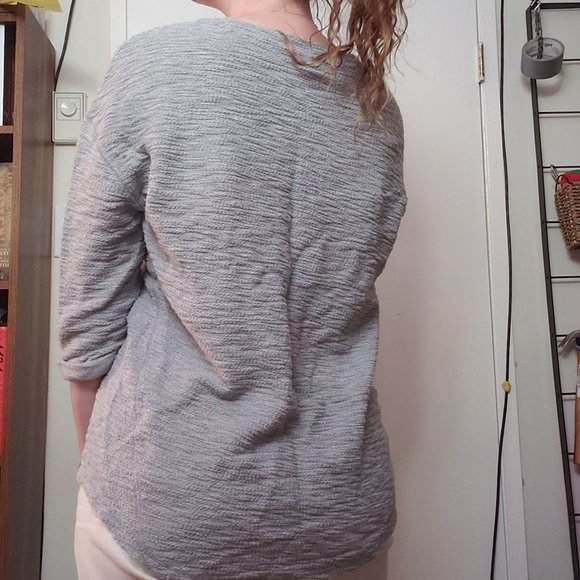 cozy grey sweatshirt - Picture 2 of 7